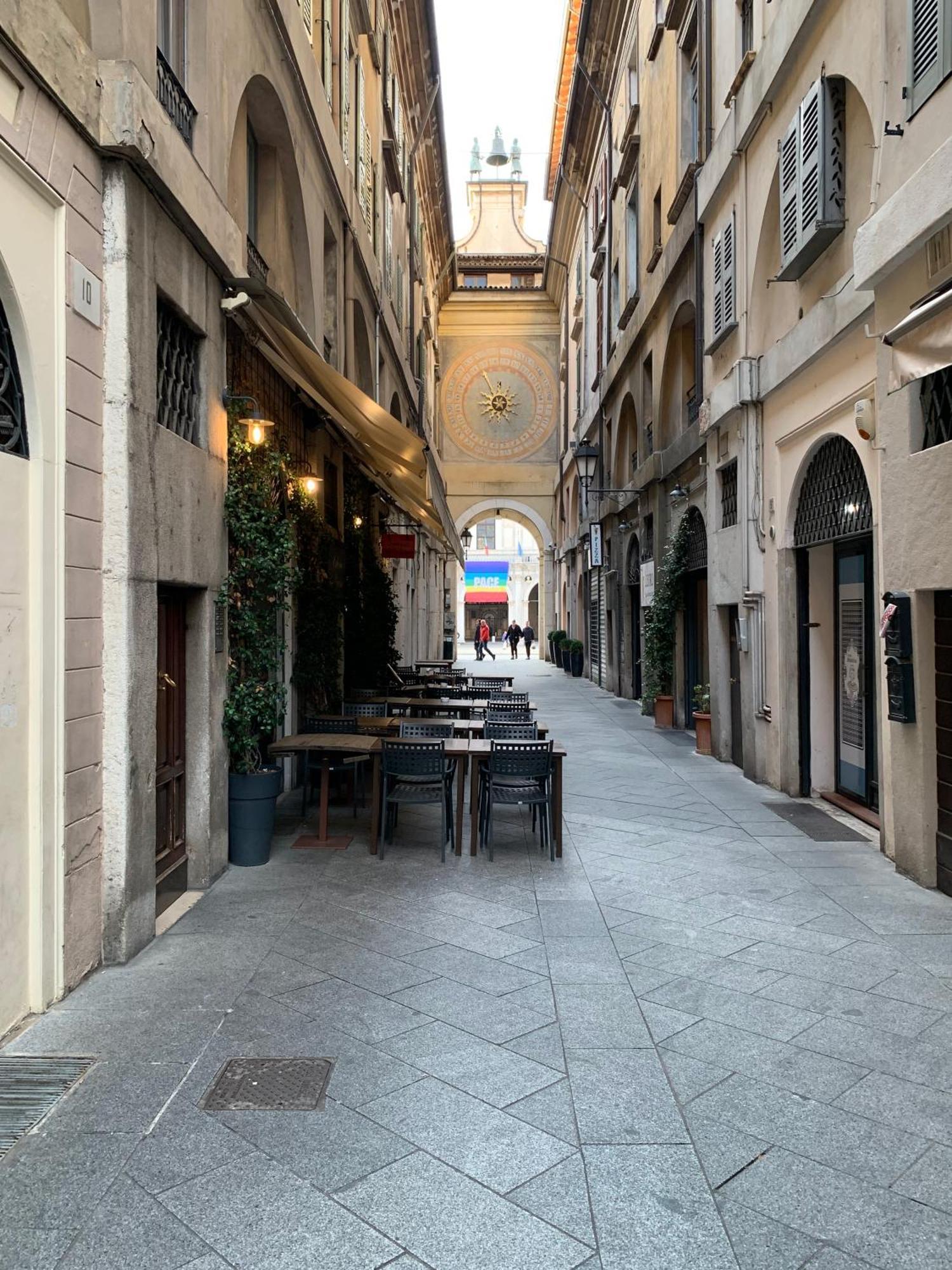 Fiordiluna, Nel Cuore Di Brescia Hotel Exterior photo